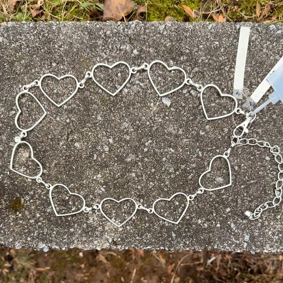 No Boundaries Accessories - Vintage Y2K No Boundaries Heart Chain Belt